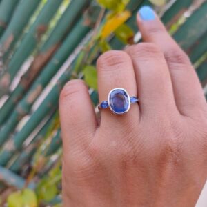 NATURAL BLUE SAPPHIRE  RING