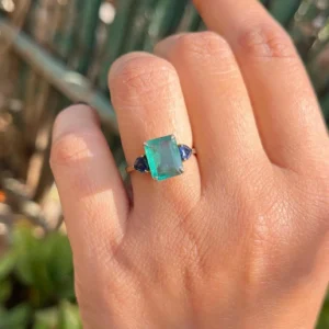 NATURAL BLUE SAPPHIRE EMERALD RING
